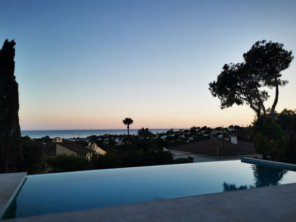Elviria – 4B Luxury Villa –  Panoramic Sea Views