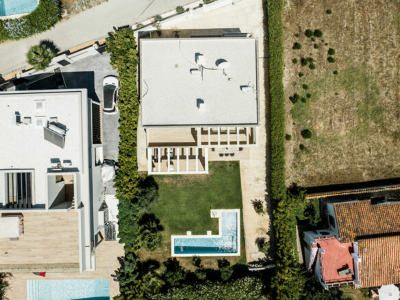 San Pedro – 3B Modern Villa – Beachside