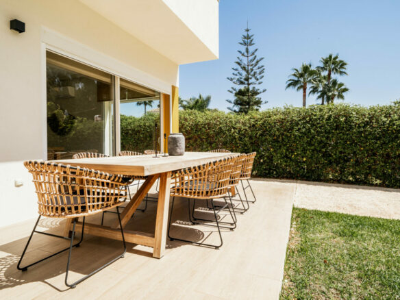San Pedro – 3B Modern Villa – Beachside