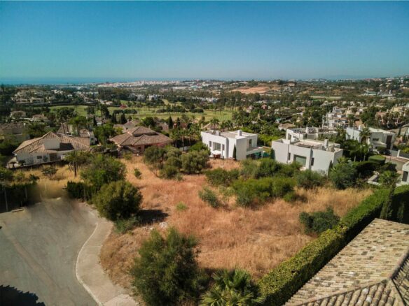 🏡 For Sale – Nueva Andalucía – 2 Building Plots with Stunning Sea Views 🌊