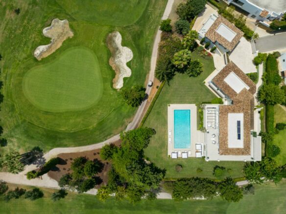 For sale – Nueva Andalucia – 6B Luxury Villa -1st Line Golf -Gated