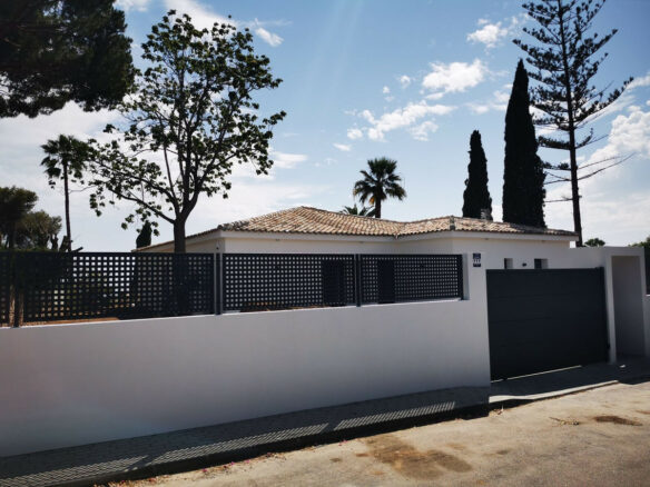 Elviria – 4B Luxury Villa –  Panoramic Sea Views