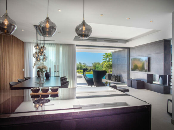Estepona – 6B Modern Villa -1st Line Golf – Sea Views