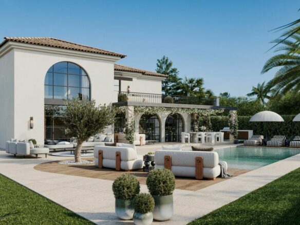 Nueva Andalucia – 5B  Luxury Villa –  Quite Area
