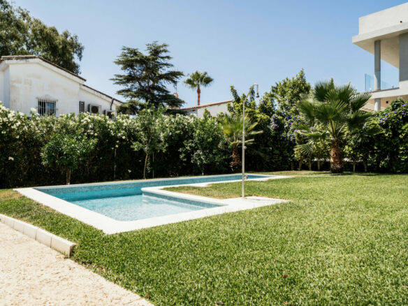 San Pedro – 3B Modern Villa – Beachside