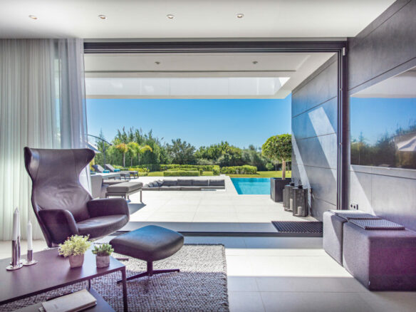 Estepona – 6B Modern Villa -1st Line Golf – Sea Views