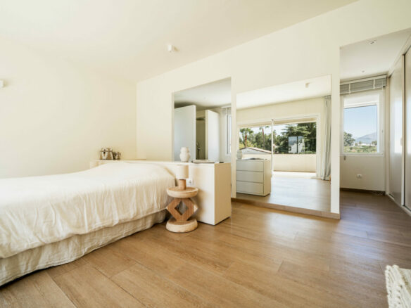 San Pedro – 3B Modern Villa – Beachside