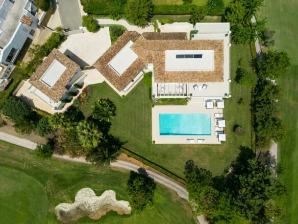 For sale – Nueva Andalucia – 6B Luxury Villa -1st Line Golf -Gated