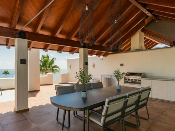 New Golden Mile – 4B Penthouse – Beachfront – Sea Views