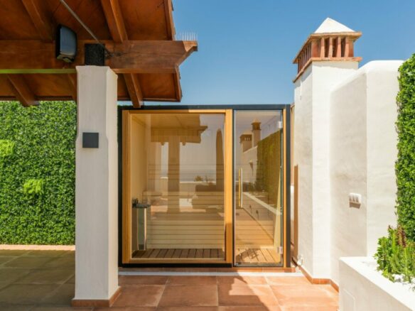 New Golden Mile – 4B Penthouse – Beachfront – Sea Views