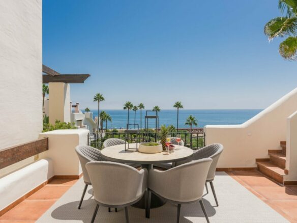 New Golden Mile – 4B Penthouse – Beachfront – Sea Views
