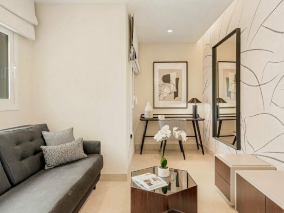 New Golden Mile – 4B Penthouse – Beachfront – Sea Views