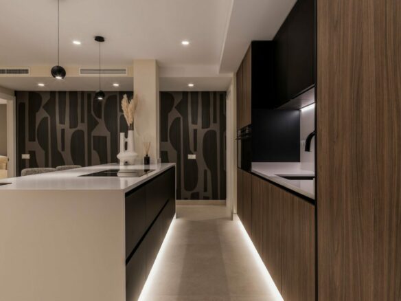 New Golden Mile – 4B Penthouse – Beachfront – Sea Views