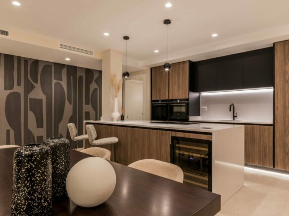 New Golden Mile – 4B Penthouse – Beachfront – Sea Views