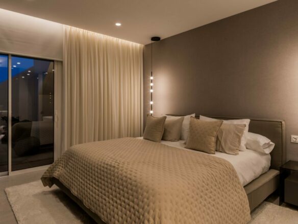 New Golden Mile – 4B Penthouse – Beachfront – Sea Views