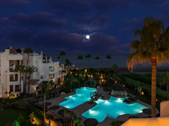 New Golden Mile – 4B Penthouse – Beachfront – Sea Views