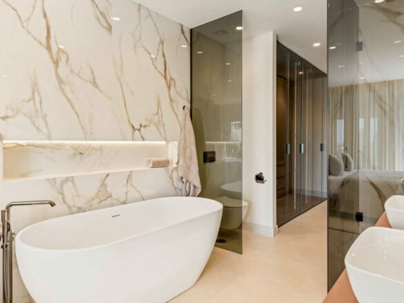 New Golden Mile – 4B Penthouse – Beachfront – Sea Views