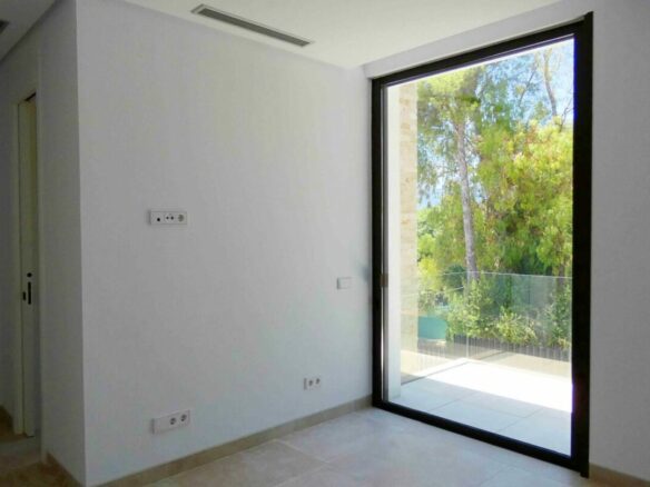 Golden Mile – 4B Modern Villa – Gated