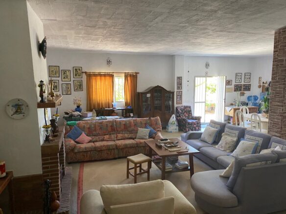 San Pedro – 5B Country Home  – To reform
