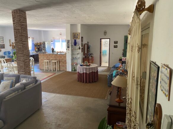 San Pedro – 5B Country Home  – To reform