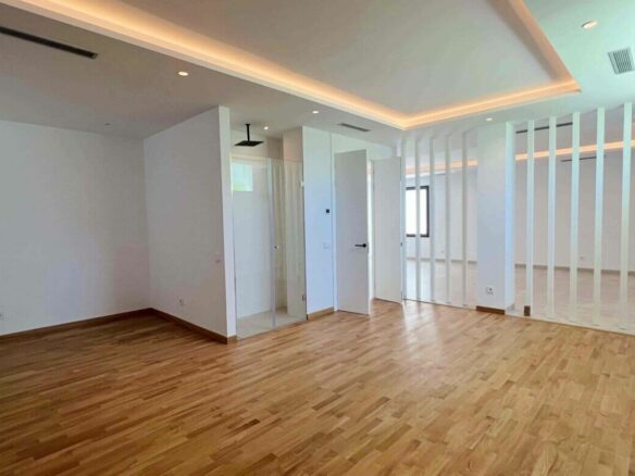 Golden Mile – 4B Modern Villa – Gated