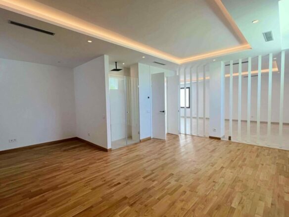 Golden Mile – 4B Modern Villa – Gated