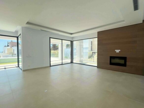Golden Mile – 4B Modern Villa – Gated