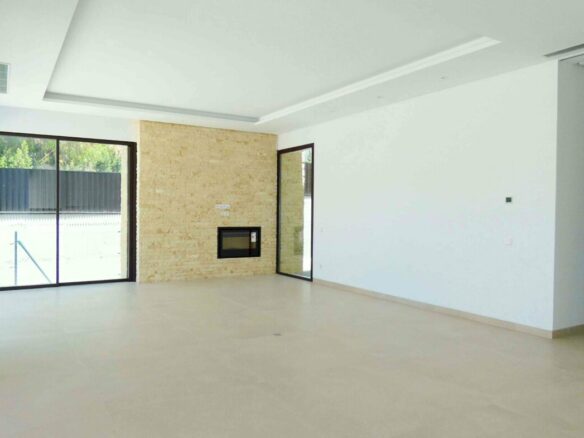 Golden Mile – Modern 4B  Villa – Gated