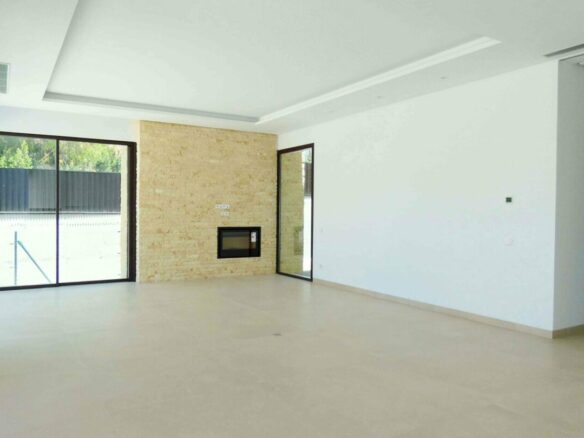 Golden Mile – Modern 4B  Villa – Gated
