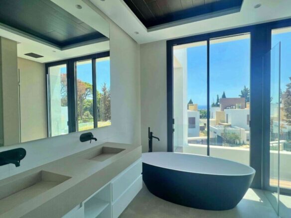 Golden Mile – 4B Modern Villa – Gated