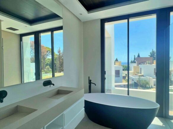 Golden Mile – 4B Modern Villa – Gated
