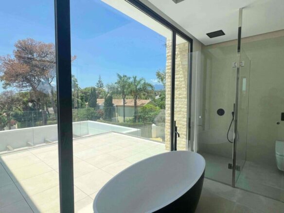Golden Mile – 4B Modern Villa – Gated