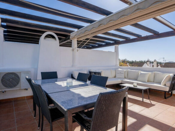 Nueva Andalucia -3B Corner Townhouse -Key Ready