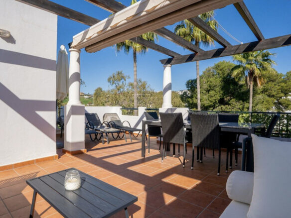 Nueva Andalucia -3B Corner Townhouse -Key Ready