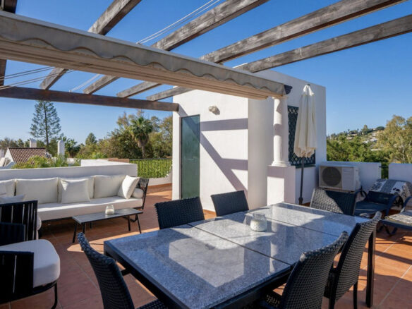 Nueva Andalucia -3B Corner Townhouse -Key Ready