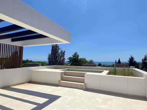 Golden Mile – Modern 4B  Villa – Gated
