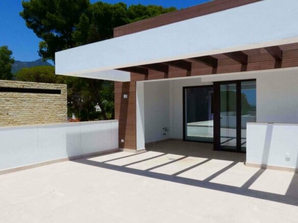 Golden Mile – 4B Modern Villa – Gated