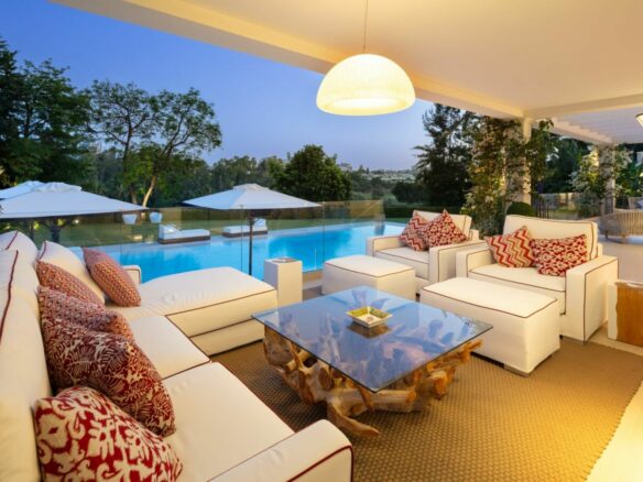 For sale – Nueva Andalucia – 6B Luxury Villa -1st Line Golf -Gated