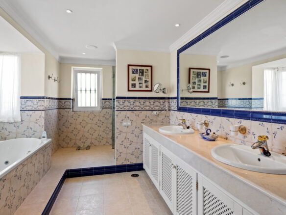 Marbella Club Golf Resort – 5B Villa  – West facing