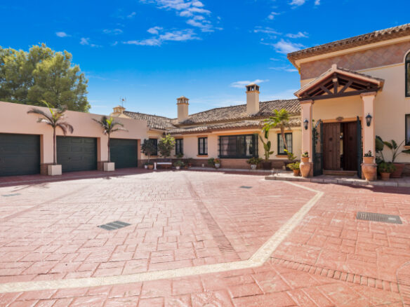 Marbella Club Golf Resort – 5B Villa  – West facing