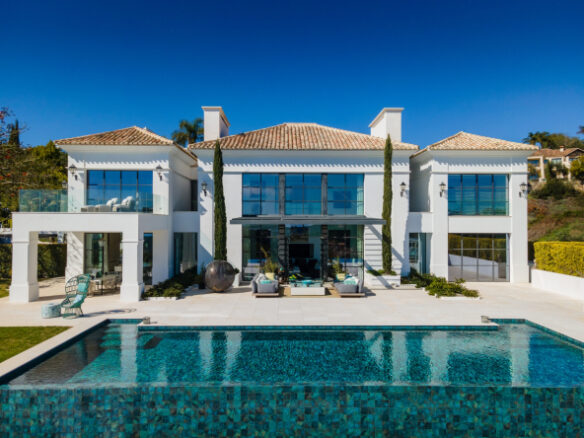 Los Flamingos – 5B Modern villa – Sea Views  – Gated