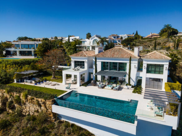 Los Flamingos – 5B Modern villa – Sea Views  – Gated