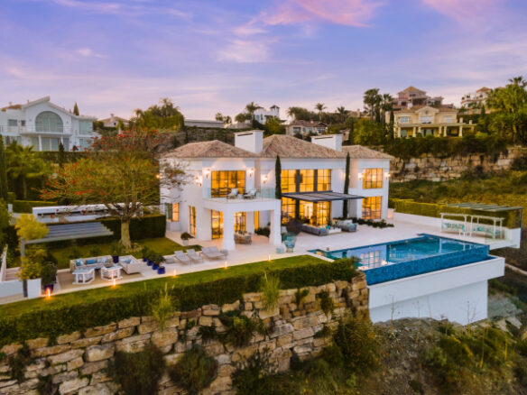 Los Flamingos – 5B Modern villa – Sea Views  – Gated