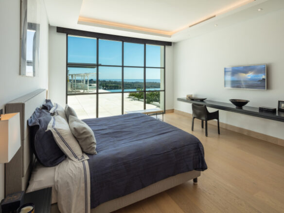 Los Flamingos – 5B Modern villa – Sea Views  – Gated