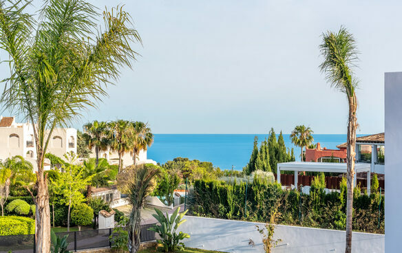 Benalmádena – 4 x Modern villas –  Sea views