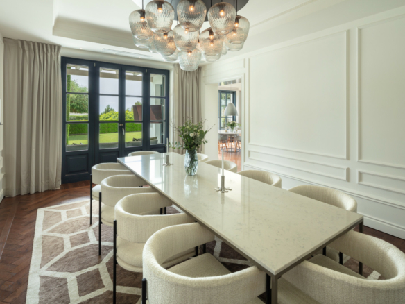 🏰 SOLD: Luxurious Mansion on the Golden Mile – Turnkey Living at Its Finest 🌟