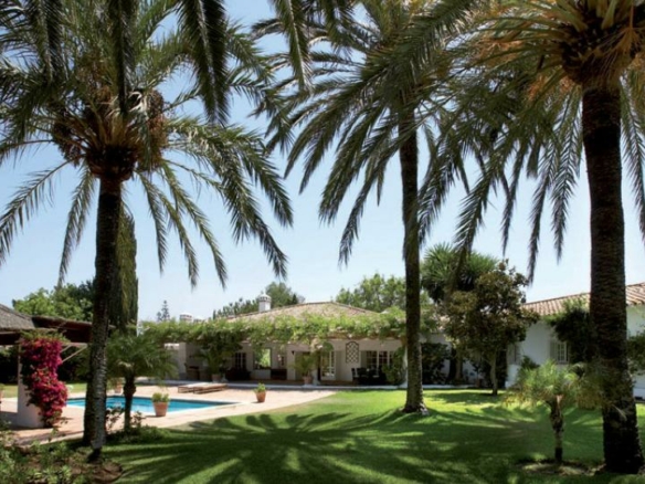 West of Marbella – Near Sea & Golf – Plot for 4 villas