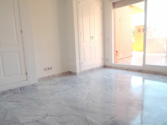 Alhambra del Golf, Estepona  – 3B Apt – Southwest facing