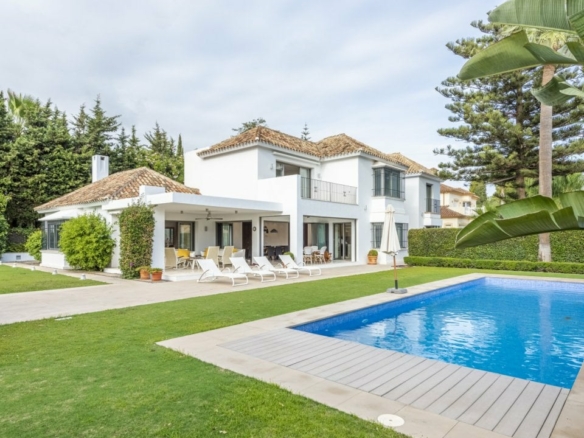 West of Marbella – Near Sea & Golf – Plot for 4 villas