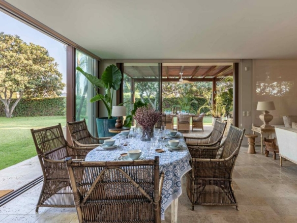 El Paraiso – 5B Villa – 7 cars Garage